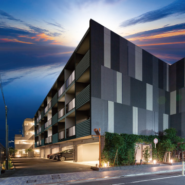 PLUSIA KAMATA THE GRAND RESIDENCE